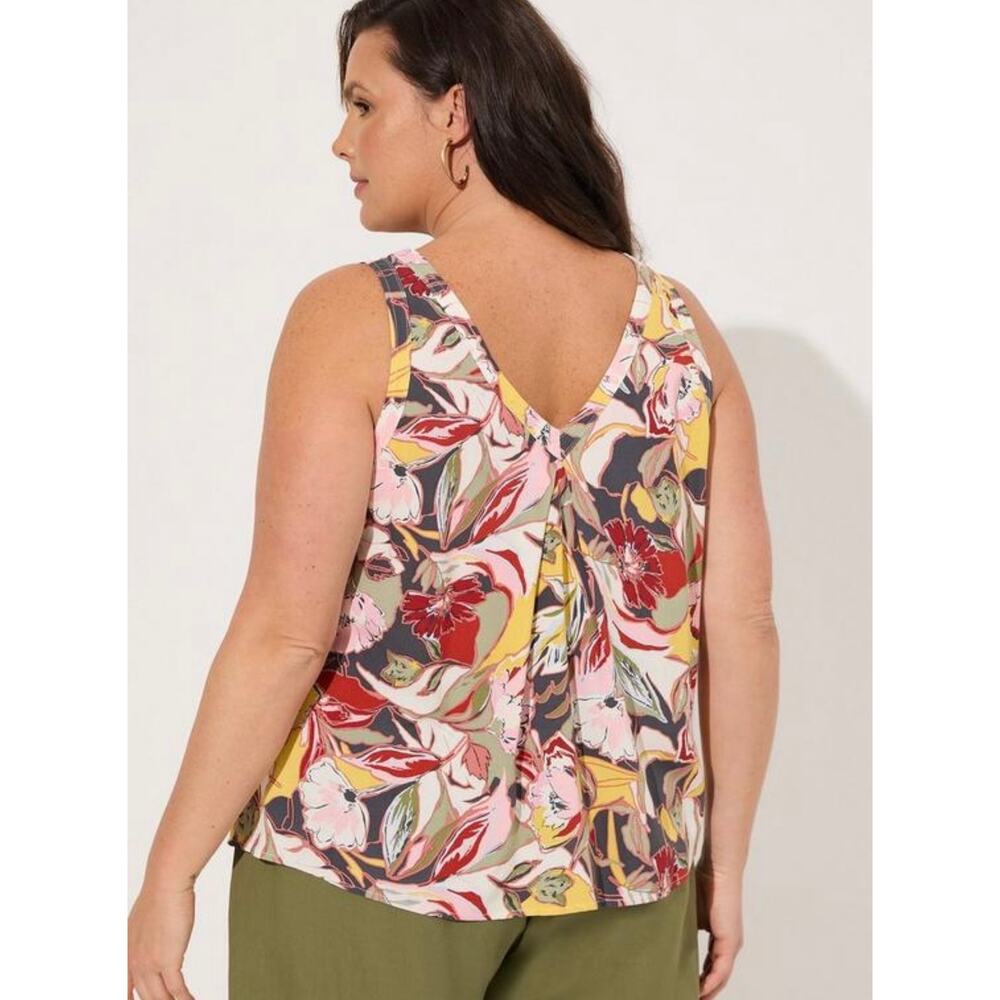 Torrid Floral Detail Tank - Picture 2 of 3